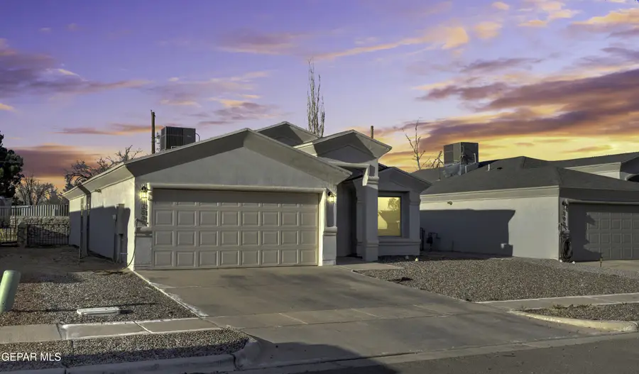 389 Plateau Drive, Socorro, TX 79927 - #2