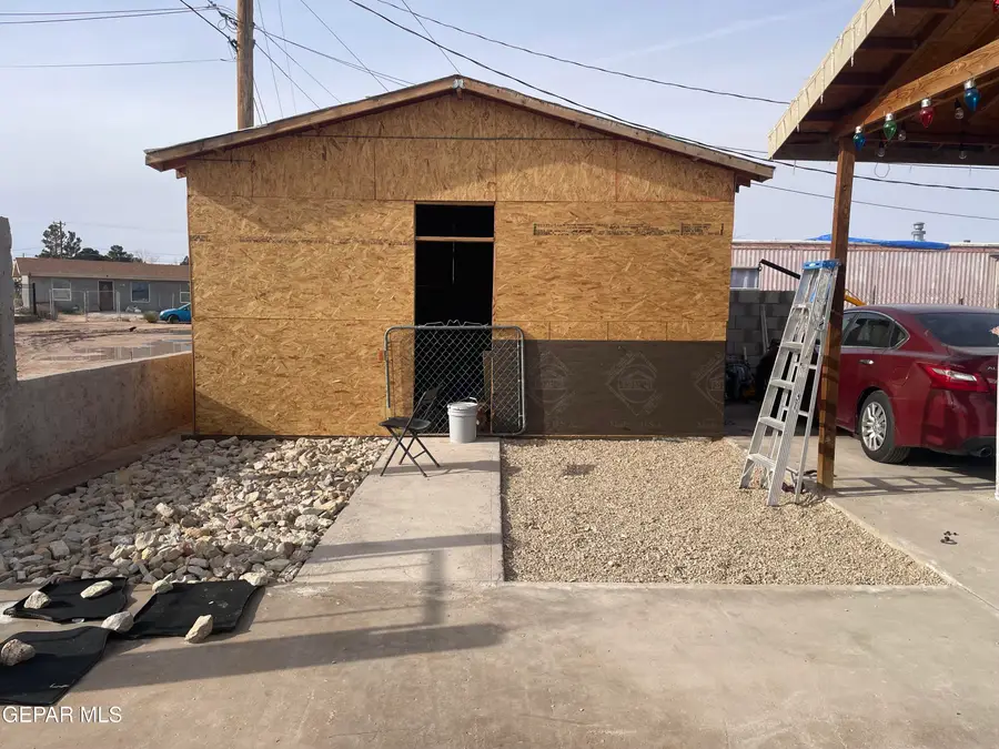 966 Traymore Road, El Paso, TX 79928 - Image #3