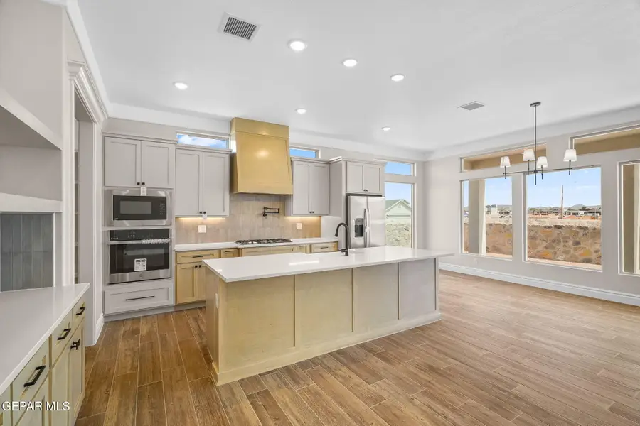 13367 Jeff Winton Drive, El Paso, TX 79928 - Image #2