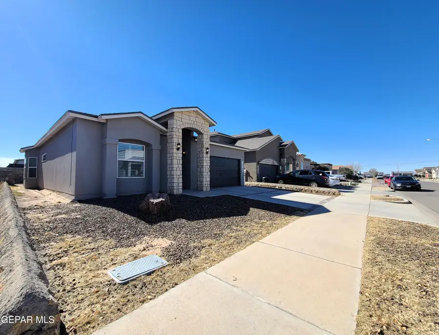 14192 Charles Pollock Avenue, El Paso, TX 79938 - Image #3