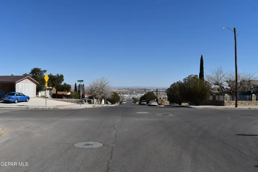 3431 Sheppard Avenue, El Paso, TX 79904 - #2