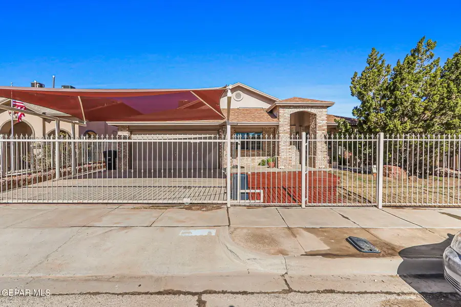 13711 Paseo Central Avenue, Horizon City, TX 79928 - #2