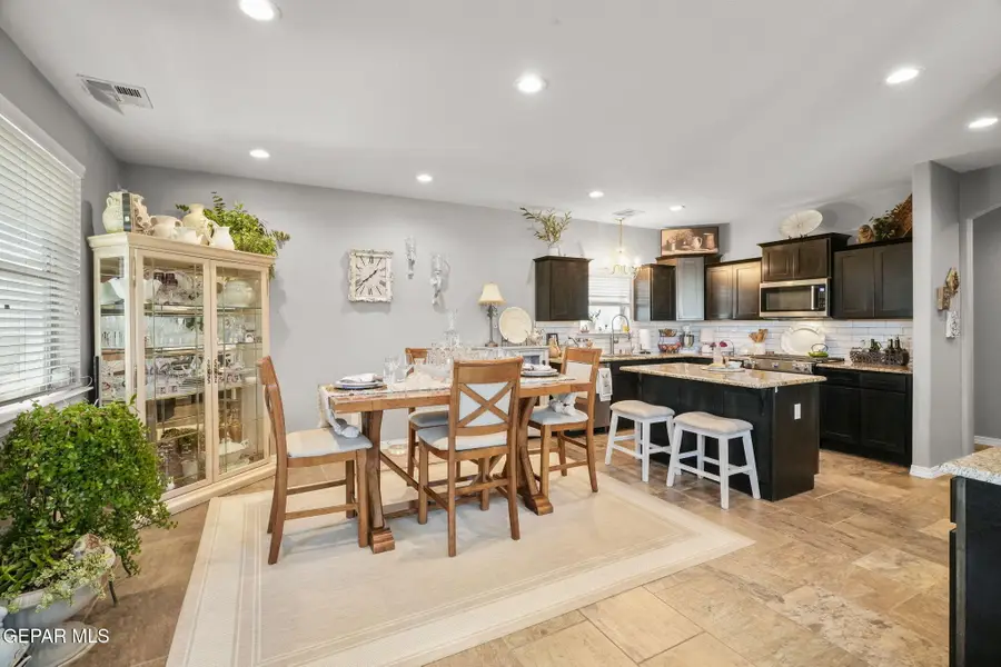 132 S Manzanita Drive, El Paso, TX 79928 - #3