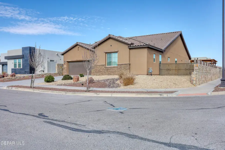 484 Bingley Place, El Paso, TX 79928 - #2