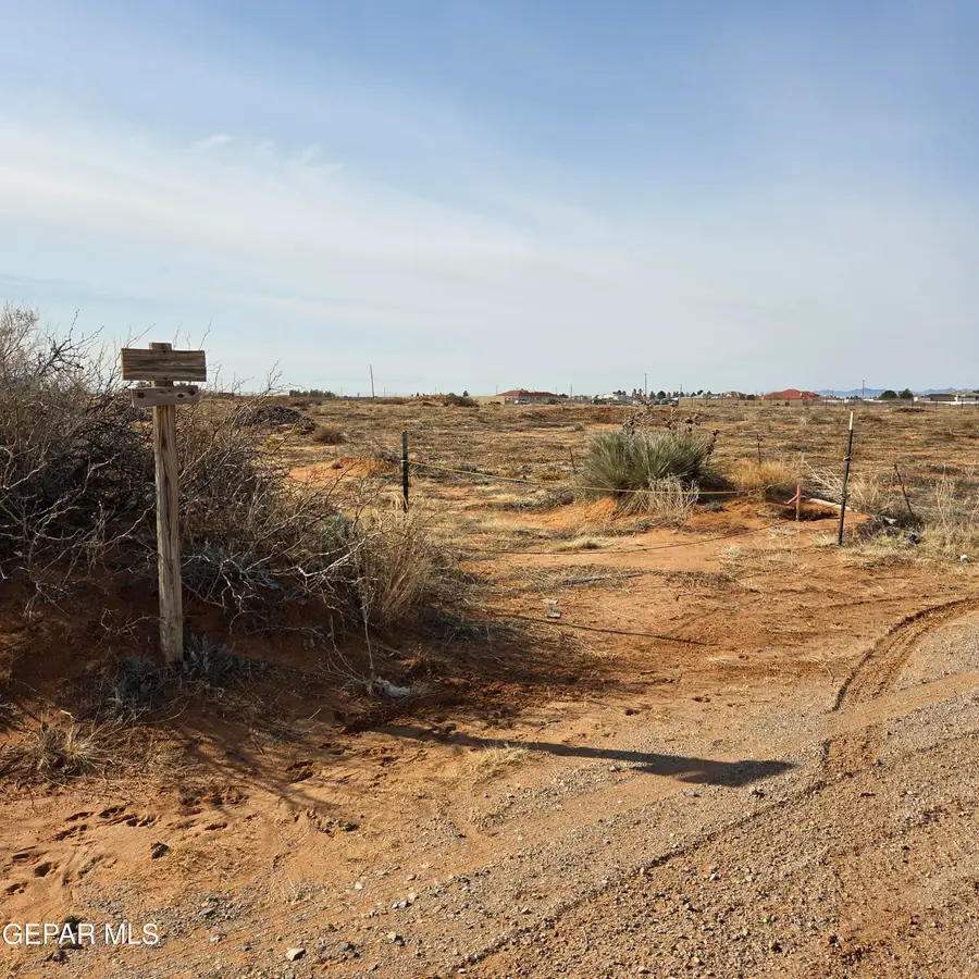 14460 Eichelberger Avenue, El Paso, TX 79938 - #2