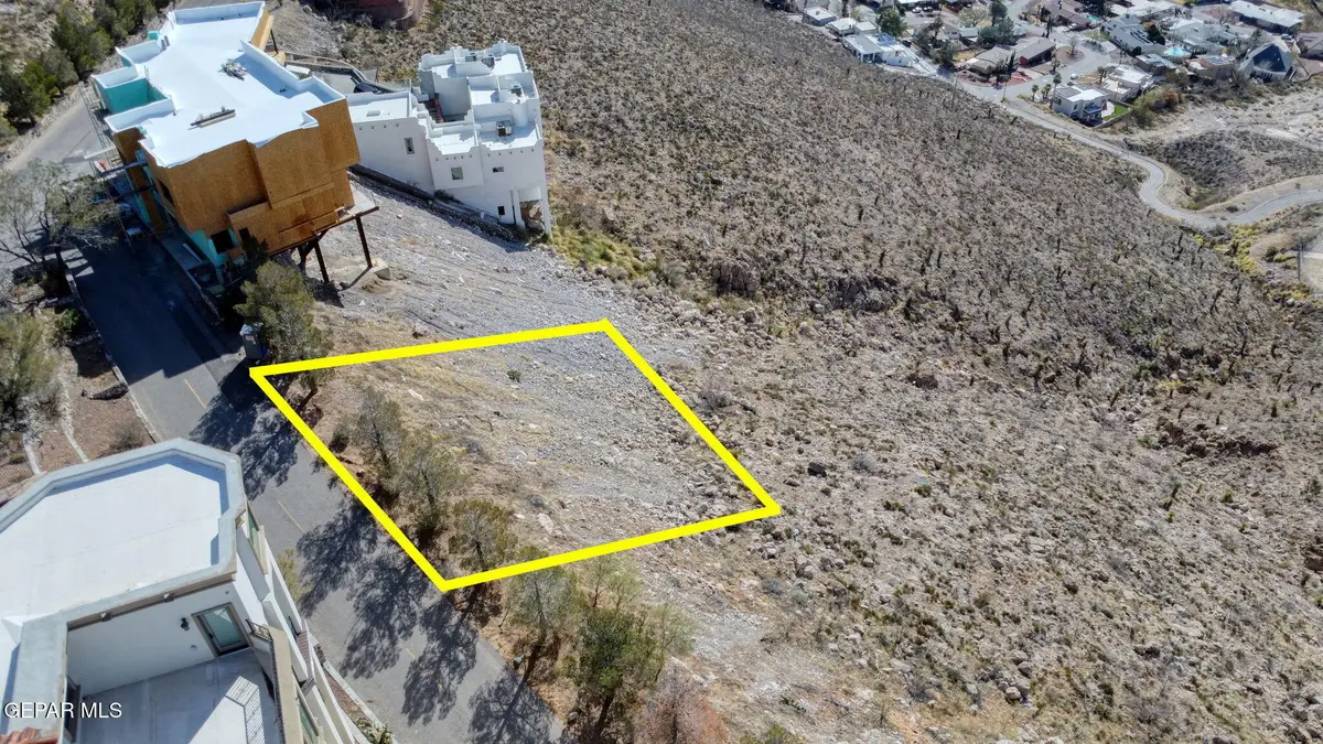 11 Apache Crest Drive, El Paso, TX 79902 - #1