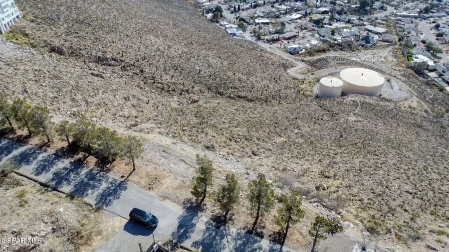 19 Hidden Hills Drive, El Paso, TX 79902 - #2