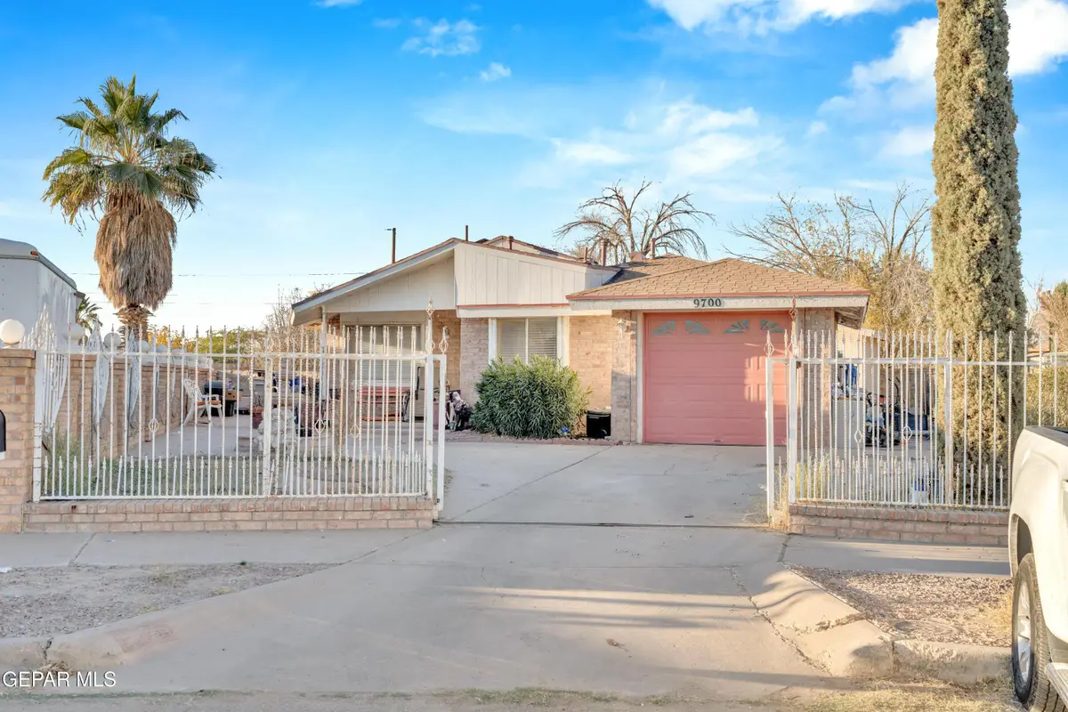 9700 Staubach Drive, El Paso, TX 79927 - #1