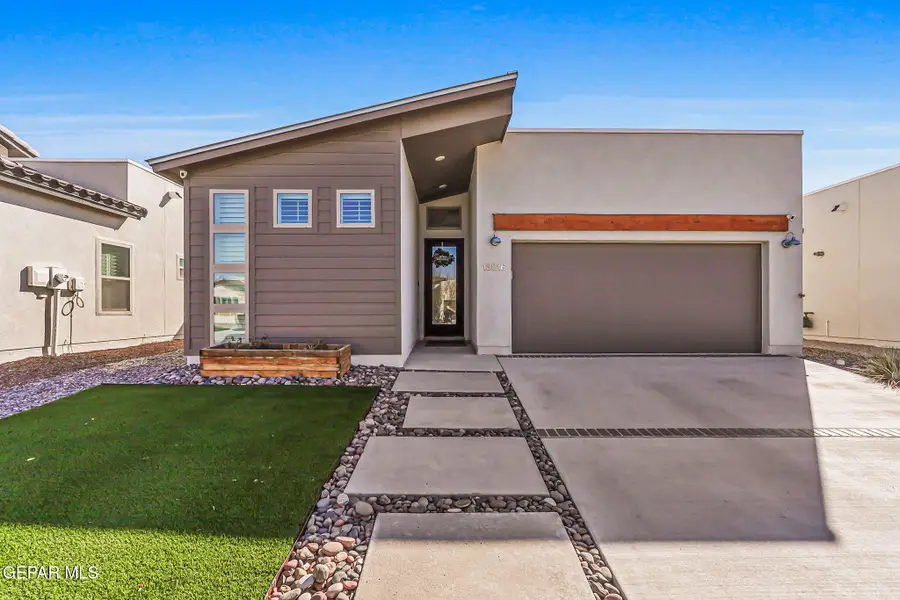 13816 Vicki Brewer Avenue, Horizon City, TX 79928 - #2