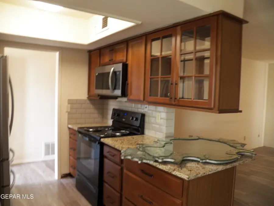 6700 Escondido Drive #B3, El Paso, TX 79912 - #3
