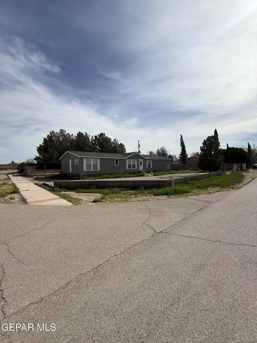 924 Sheryl Circle, Socorro, TX 79927 - #2