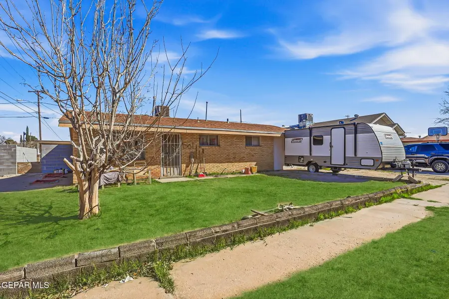 501 S 8th Street, Anthony, TX 79821 - #2