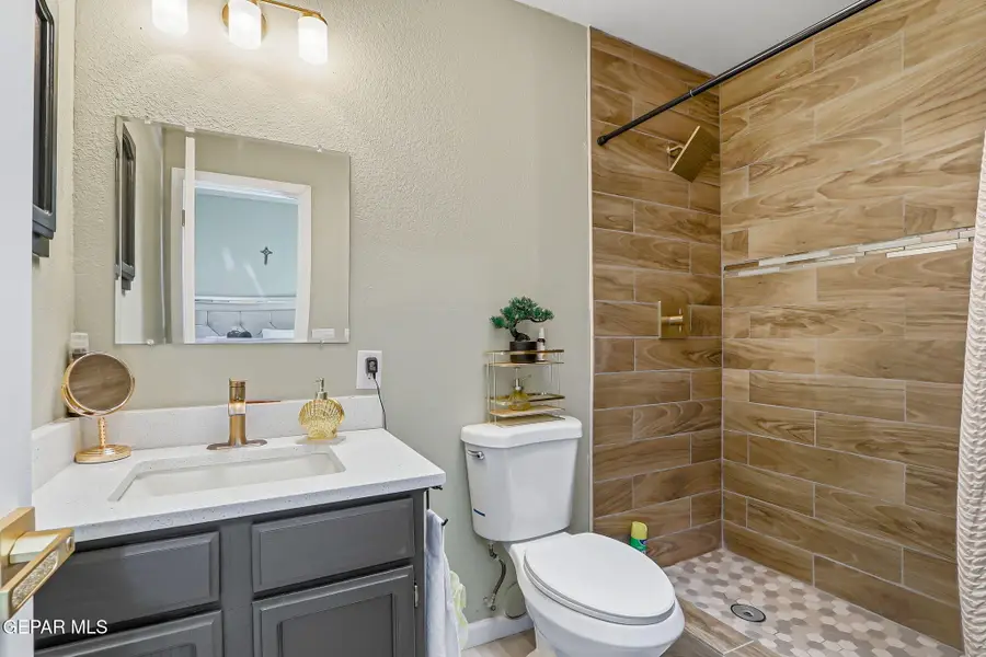 1290 G Avenue, Fabens, TX 79838 - #3