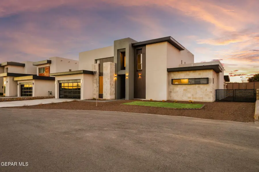 856 West Gate, El Paso, TX 79932 - #2