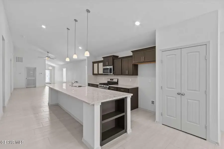 13945 Summer Wave Avenue, El Paso, TX 79928 - #3