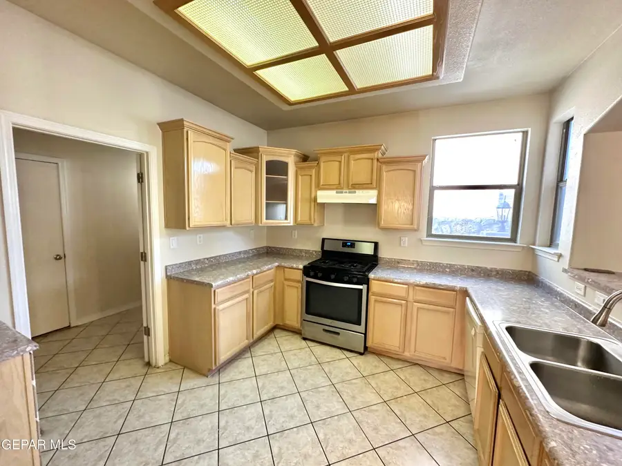 3100 Tierra Nora Drive, El Paso, TX 79938 - #2