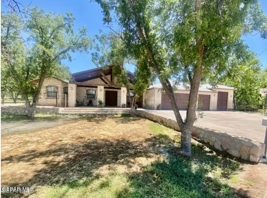 636 Keagle Road, Socorro, TX 79927 - #2