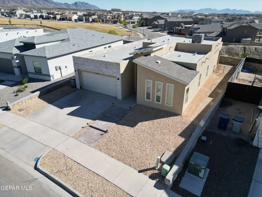 7776 Enchanted Park Drive, El Paso, TX 79911 - #2