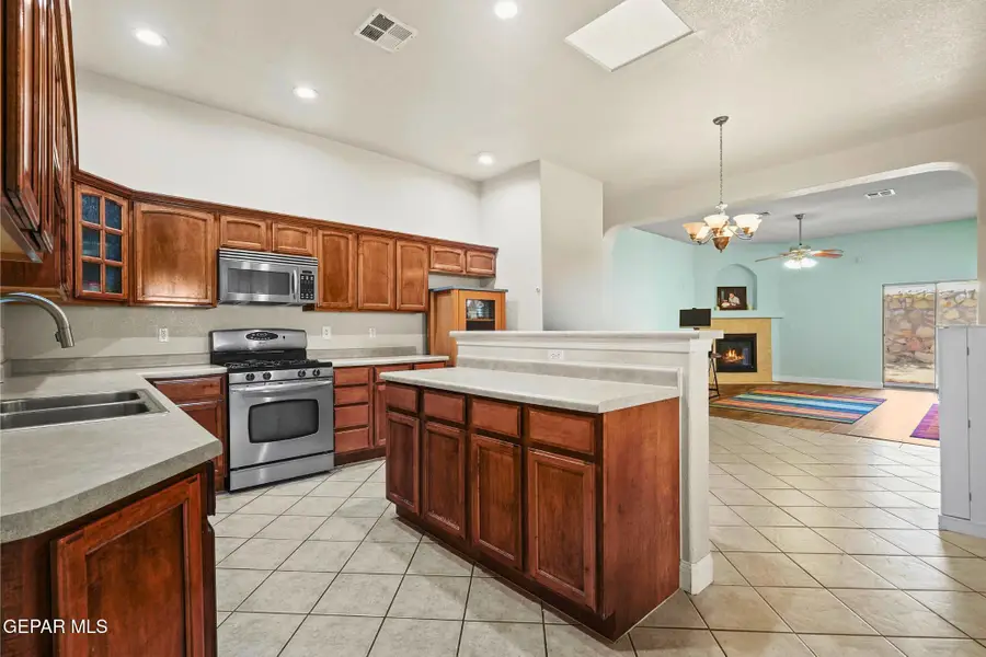 13788 Paseo Verde Drive, Horizon City, TX 79928 - #3