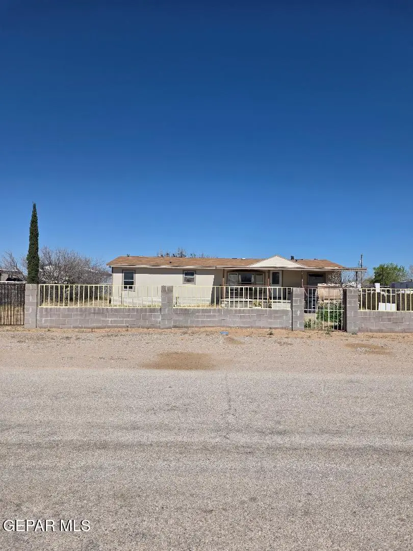 15111 Gwendolyn Drive, El Paso, TX 79938 - #1