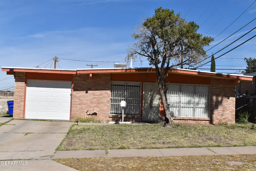 5372 Circus Lane, El Paso, TX 79912 - #2