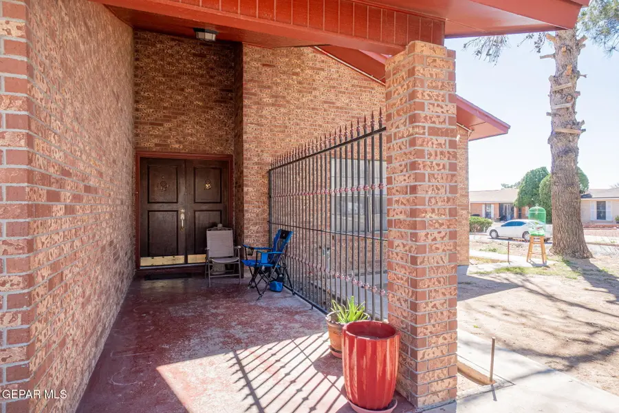 4643 R L Shoemaker Drive, El Paso, TX 79924 - #3