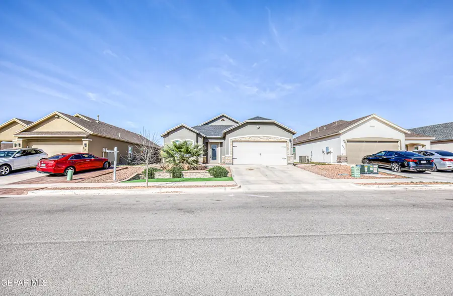 329 Samuel Vista Street, Horizon City, TX 79928 - #3