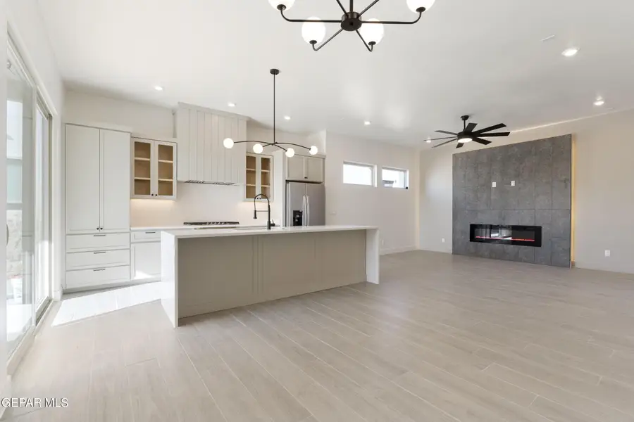 617 Paseo De La Reina Street, Horizon City, TX 79928 - #2