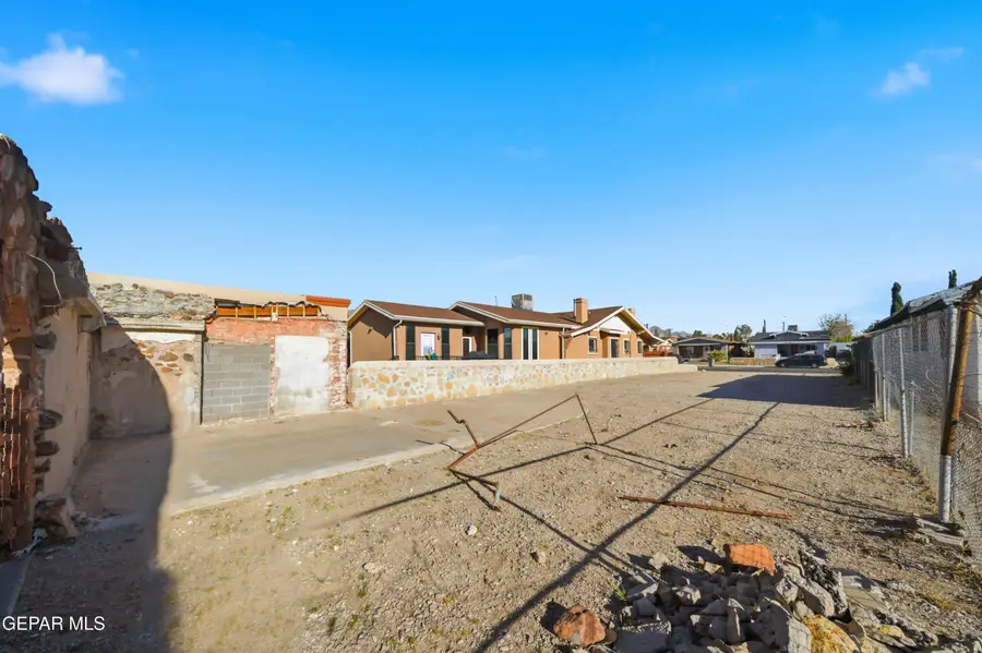 3812 Trowbridge Drive, El Paso, TX 79903 - #3