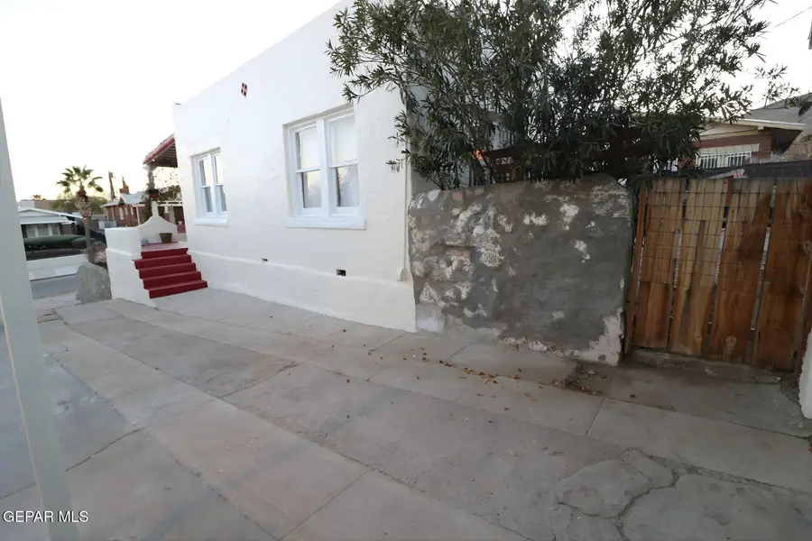 2725 Gold Avenue, El Paso, TX 79930 - #3