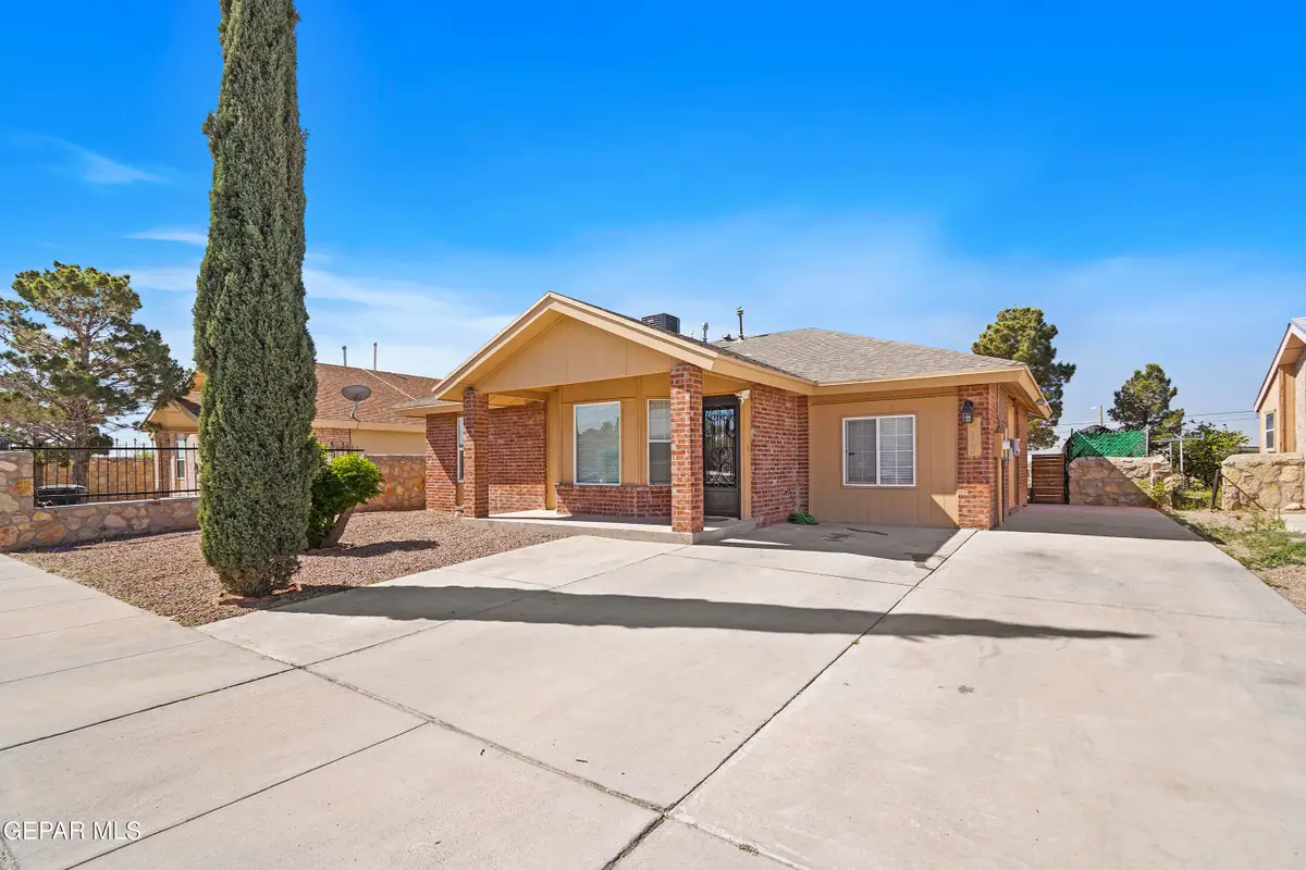 513 Bryce Drive, Horizon City, TX 79928 - #1