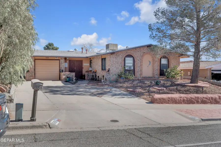 608 Centennial Drive, El Paso, TX 79912 - #2