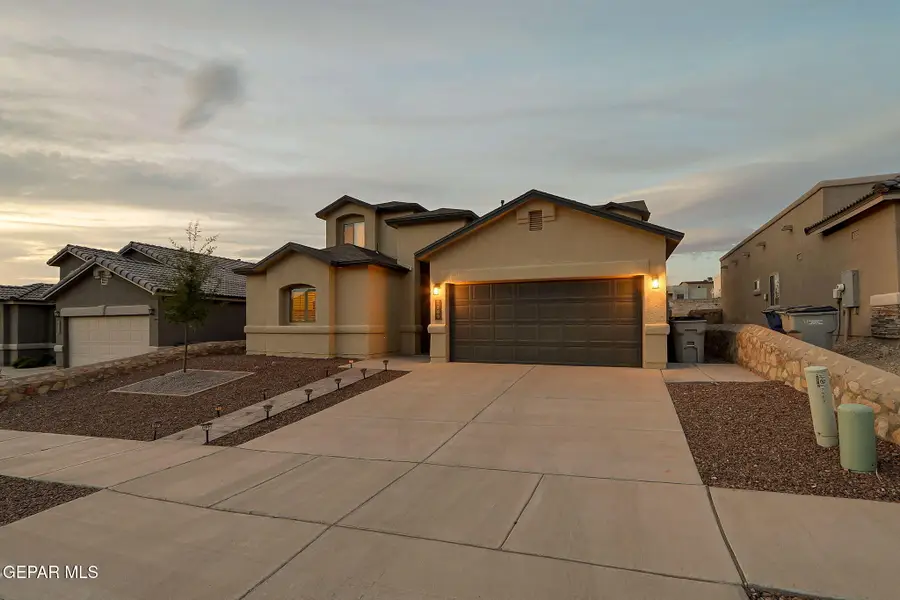 7809 Enchanted Circle, El Paso, TX 79911 - #2
