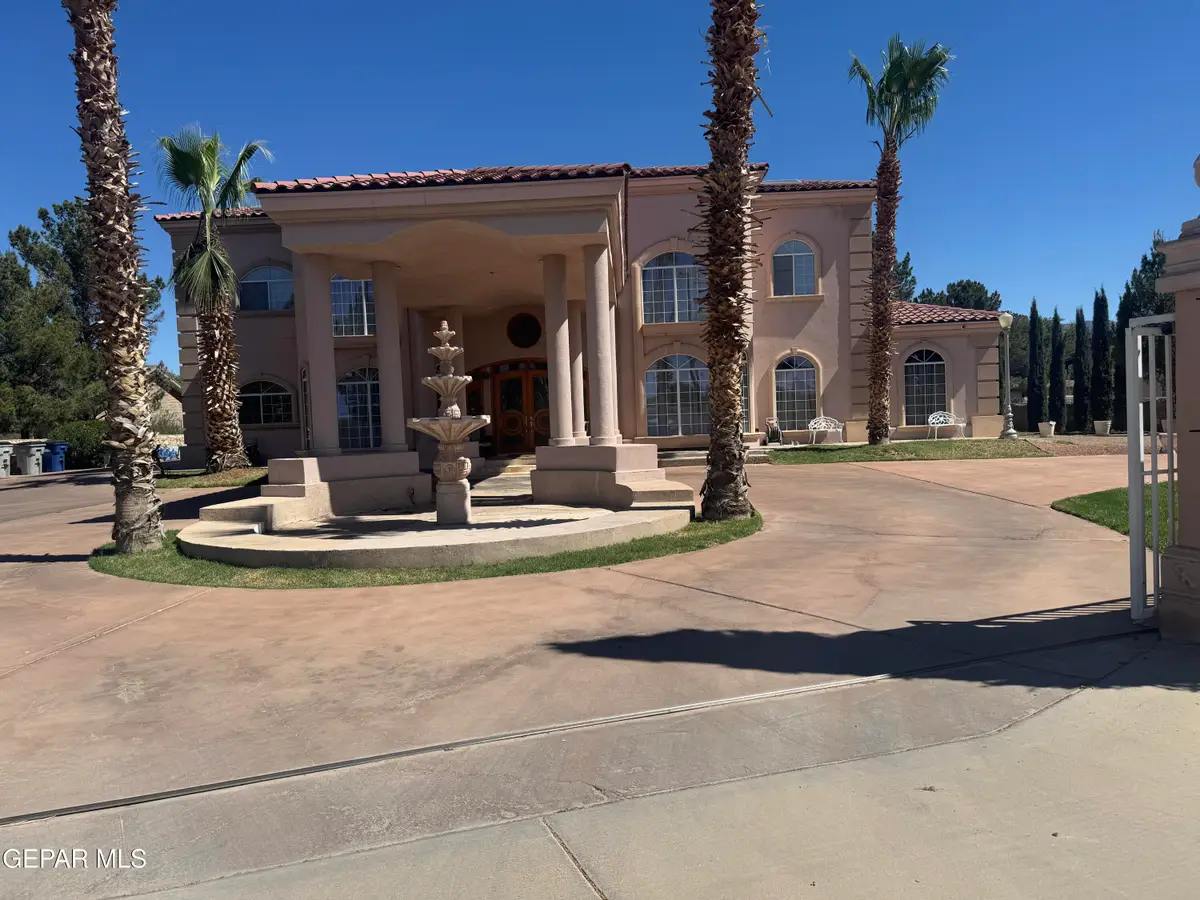 861 Country Club Road, El Paso, TX 79932 - #1