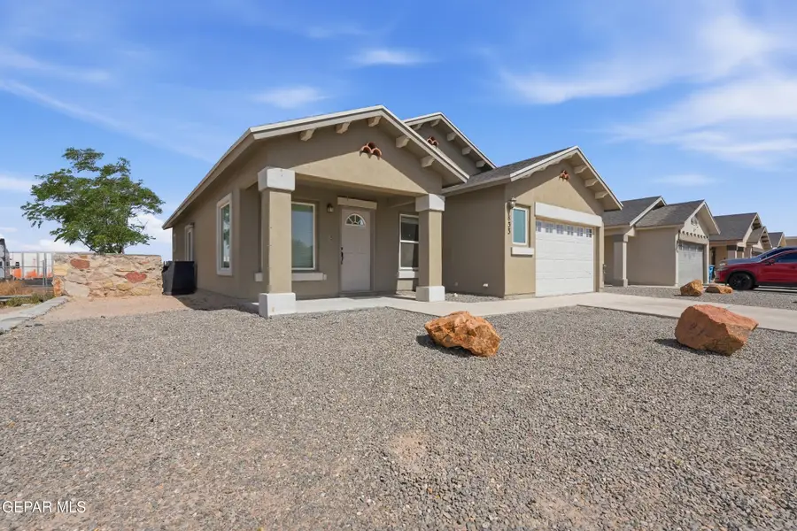 833 Nena Shapleigh, Socorro, TX 79927 - #2