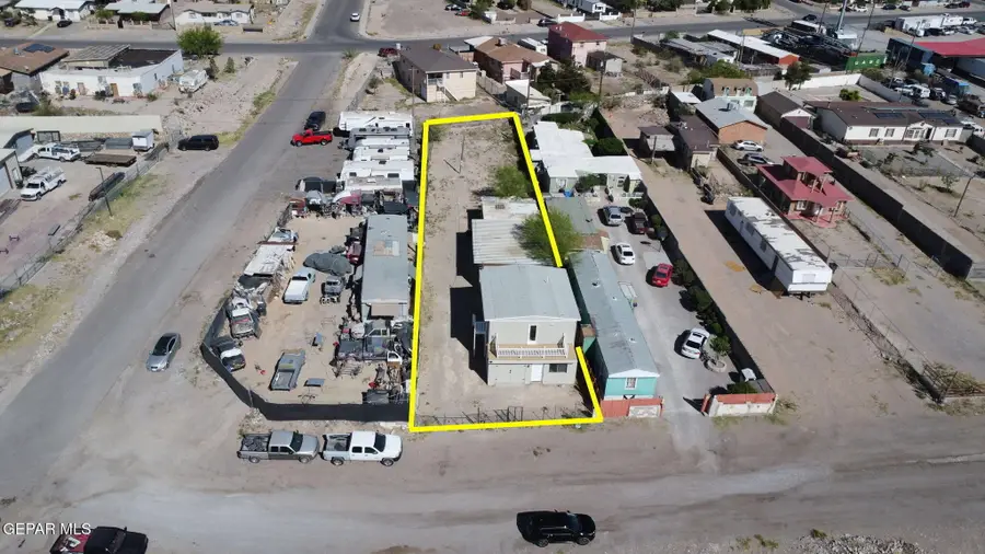 8038 N Desert Boulevard, Canutillo, TX 79835 - #3