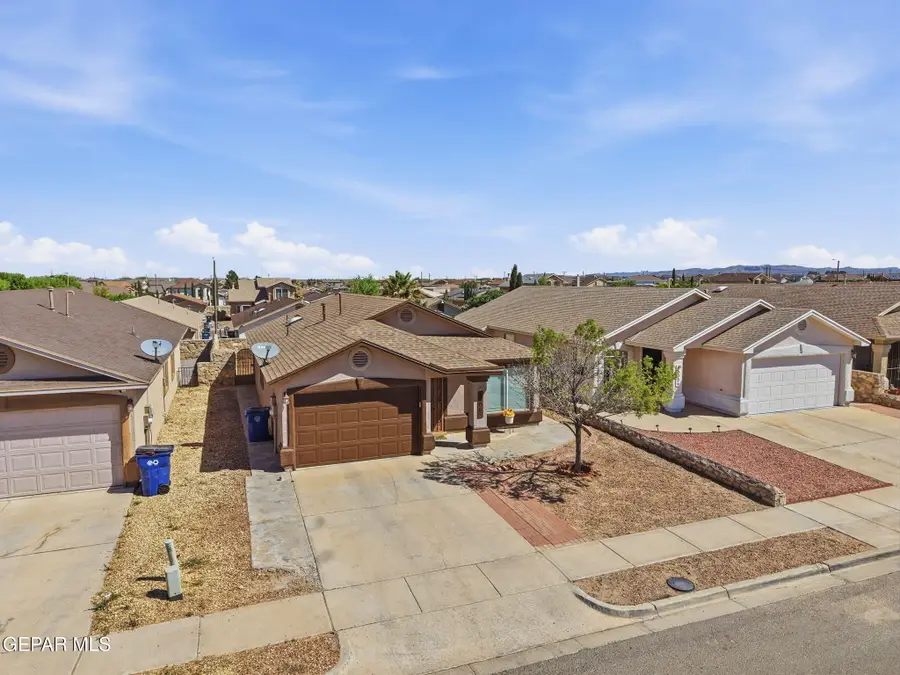 13005 Alfredo Apodaca Drive, El Paso, TX 79938 - #3