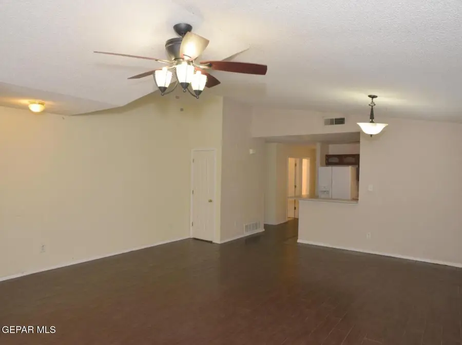 12144 Saint Laurence Avenue, El Paso, TX 79936 - #3