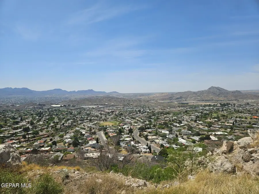 25 Silent Crest Drive, El Paso, TX 79902 - #2