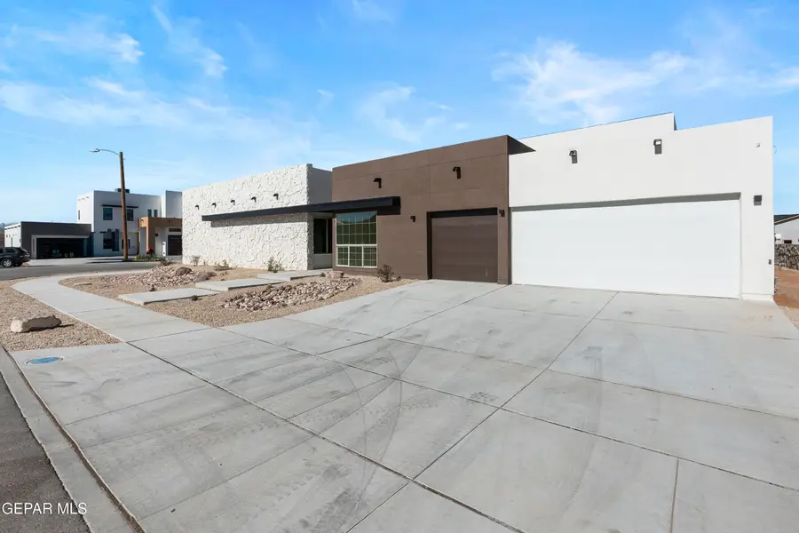 5659 Rio Bonito Circle, El Paso, TX 79932 - #3