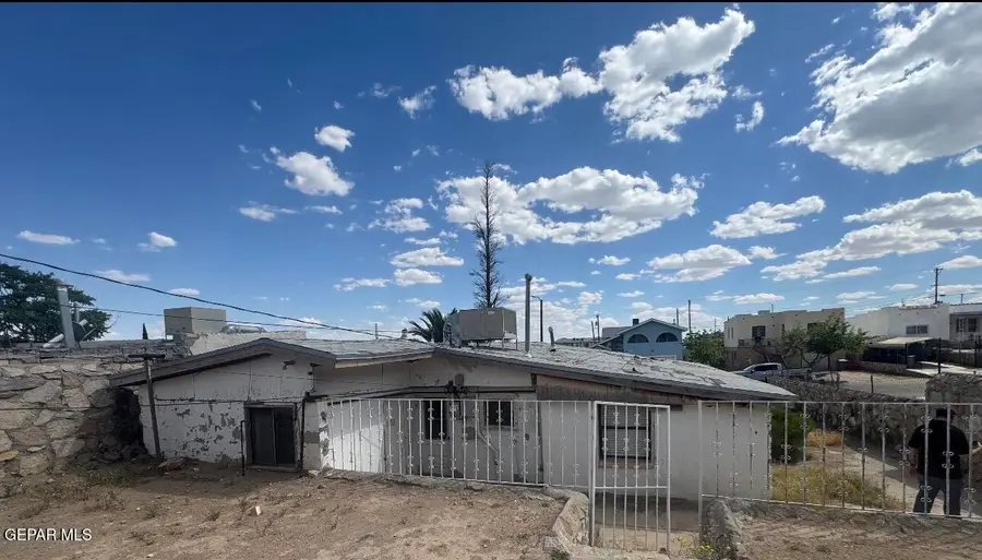 2623 Hamilton Avenue, El Paso, TX 79930 - #3