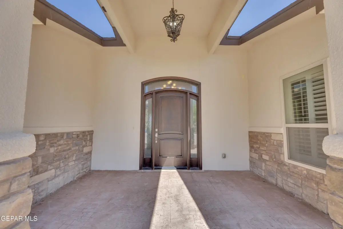 8500 Edgar Park Avenue, El Paso, TX 79904 - #1