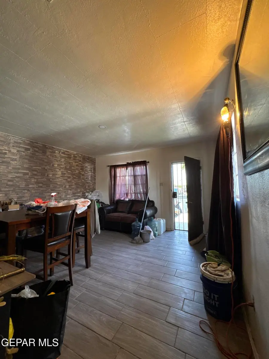 324 Dolan Street, El Paso, TX 79905 - #3