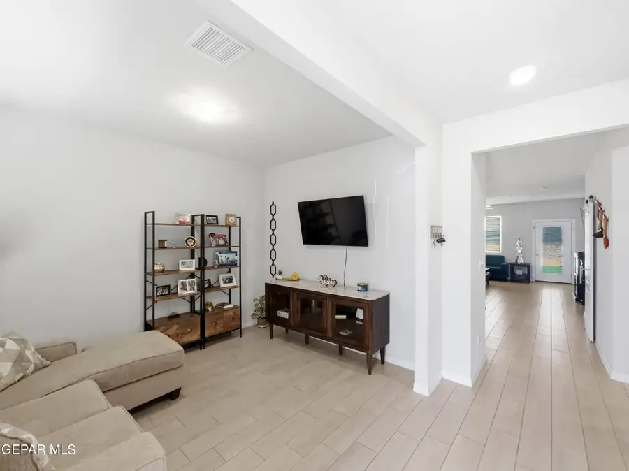 1664 Sam Dominguez Street, El Paso, TX 79928 - #3
