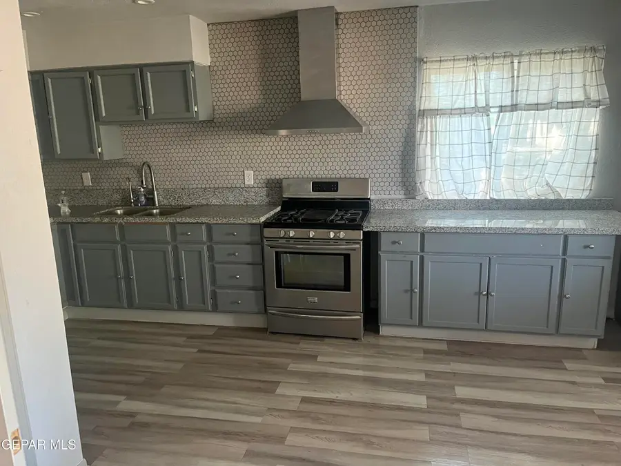 11429 Jenny Road, Socorro, TX 79927 - #2