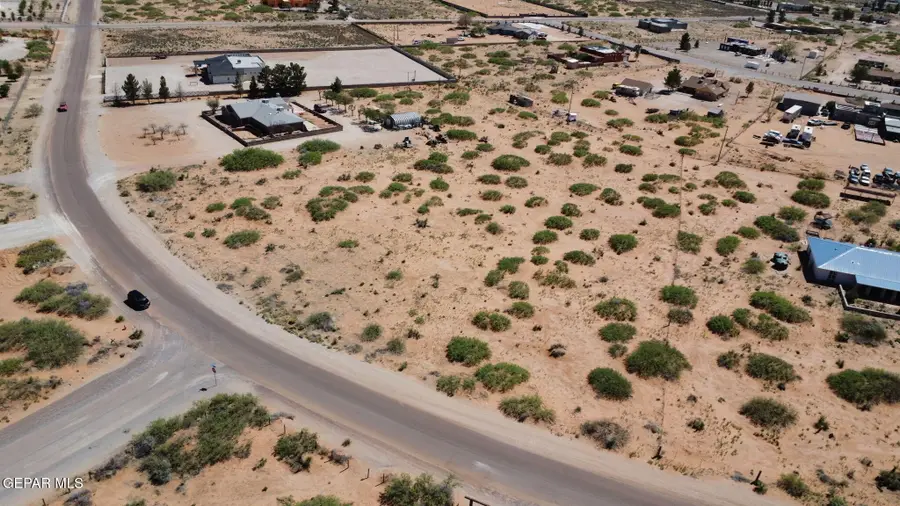 14000 Fort Defiance Drive, El Paso, TX 79938 - #2