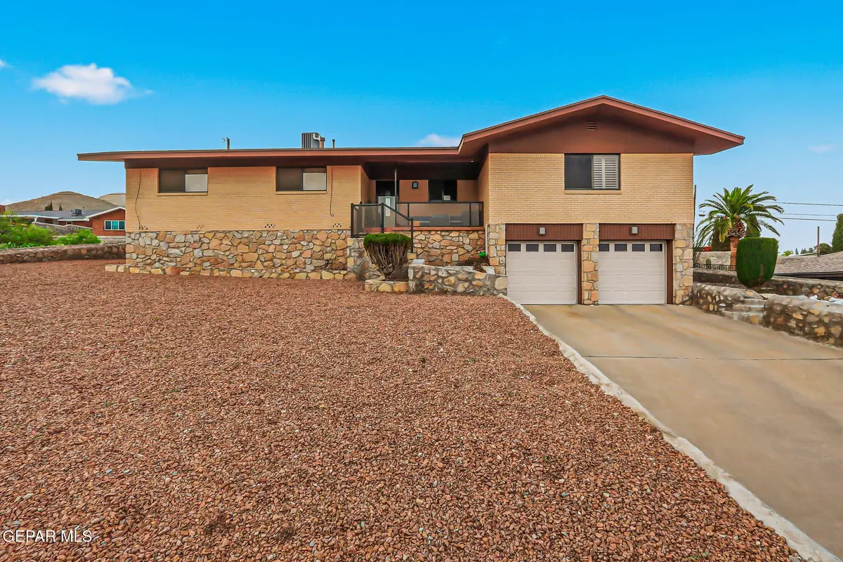 3307 Moonlight Avenue, El Paso, TX 79904 - #1