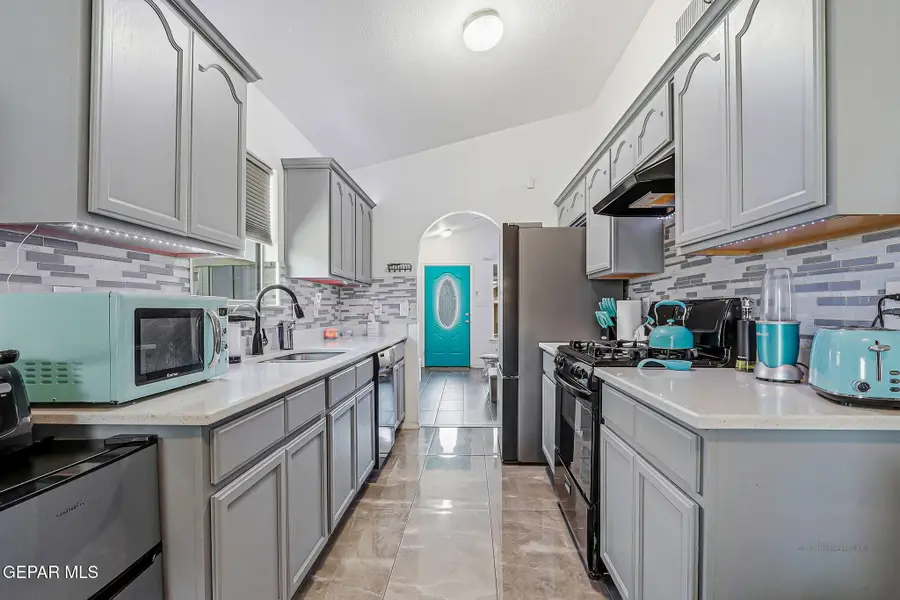 12876 Hueco Cave Drive, El Paso, TX 79938 - #3