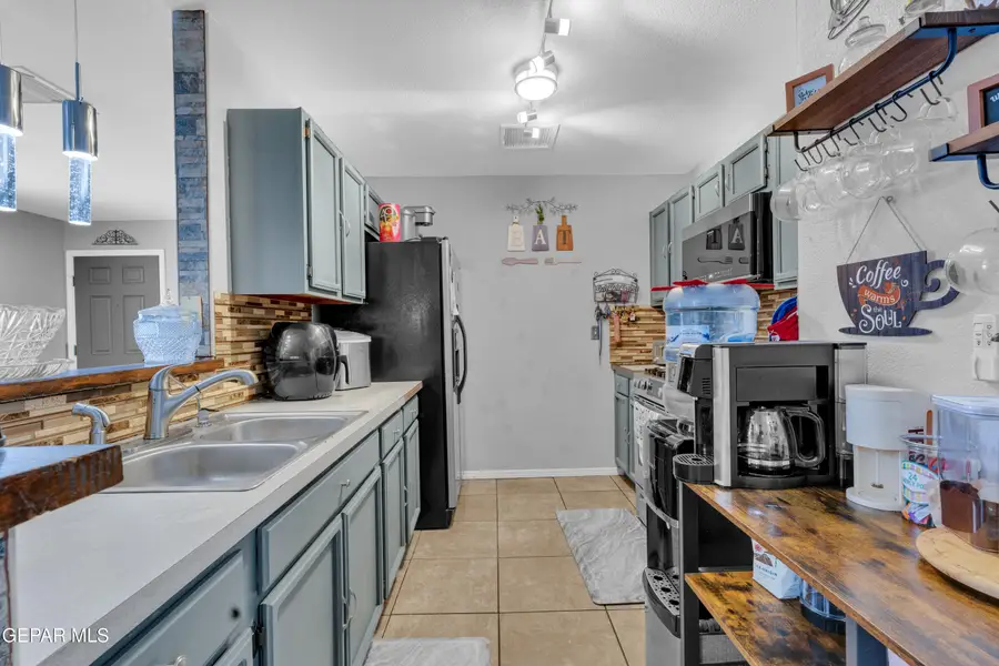 10300 Valle Suave Drive, Socorro, TX 79927 - #3