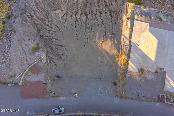 14 Bronze Crest Lane, El Paso, TX 79902